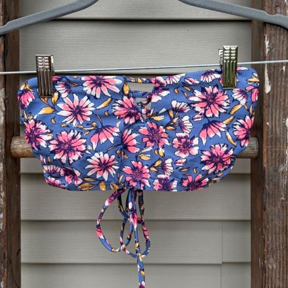 Xhilaration Women's multi Bikini Top